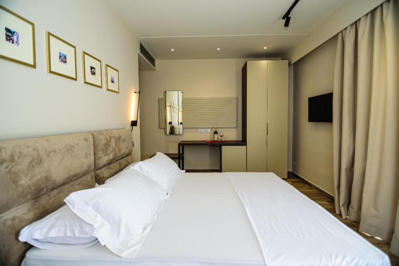 Hotel Orange เดอร์มี ภายนอก รูปภาพ